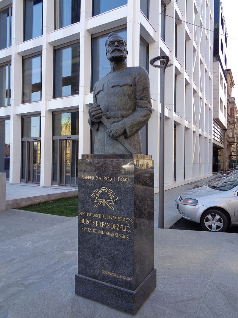 Spomenik Đuri Deželiću, Deželićeva ulica